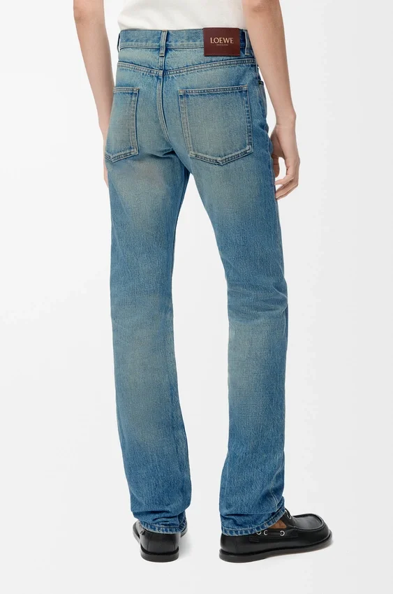 Wąskie dżinsy z denimu Wąskie dżinsy z denimu